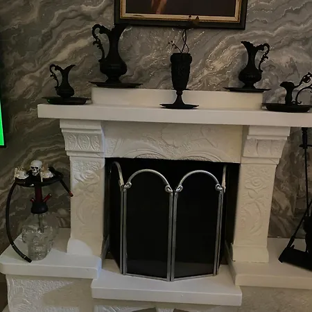 Artists Villa *